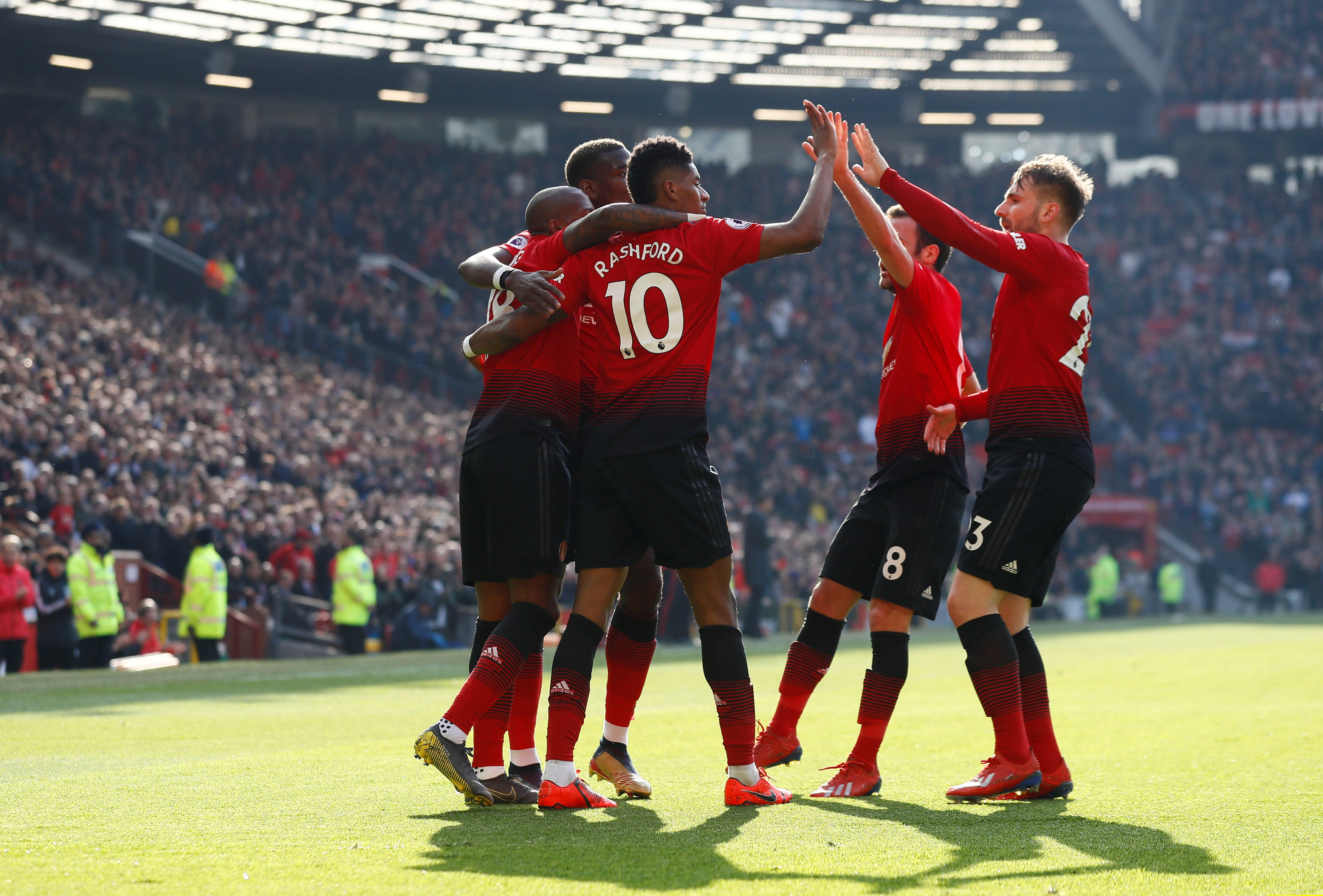 里重返世俱 里重返世俱